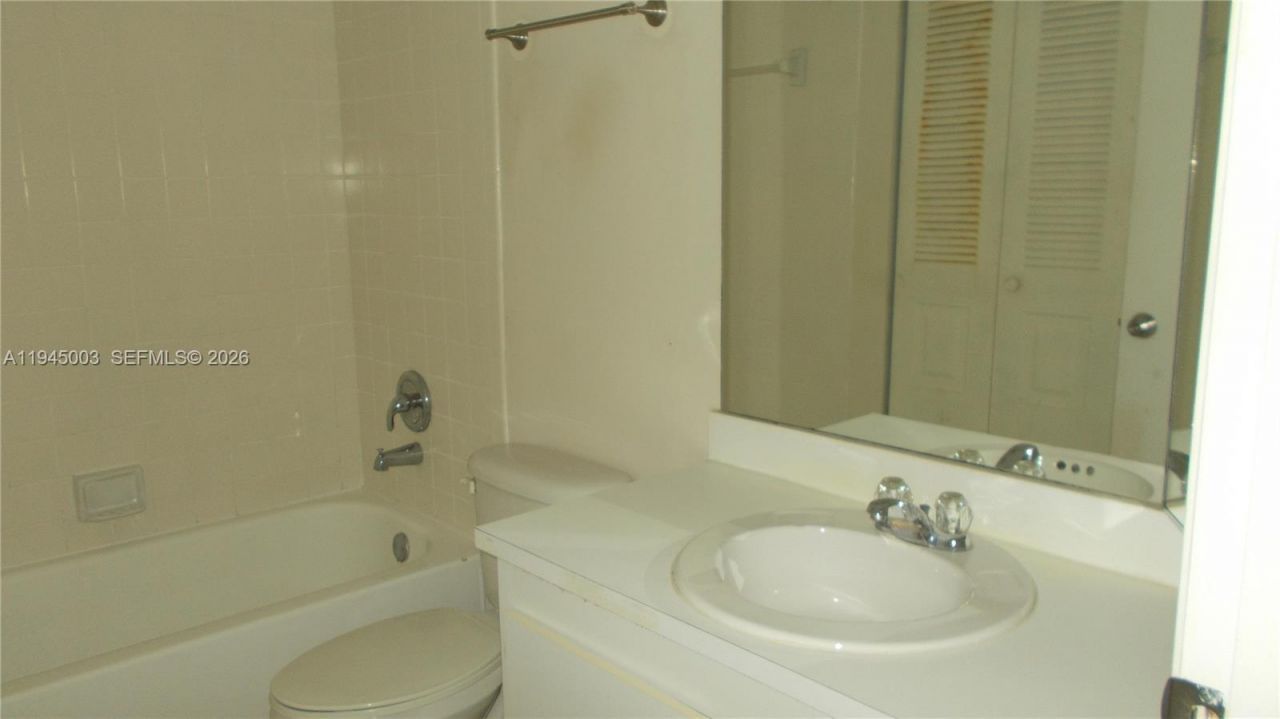 1400 SW 124th Ter, Unit 205Q, Pembroke Pines, FL 33027 Photo