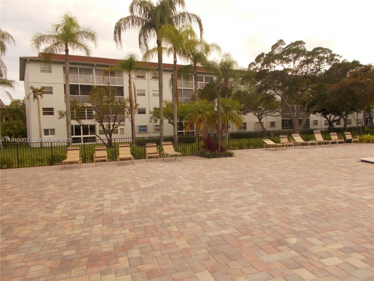 1400 SW 124th Ter, Unit 205Q, Pembroke Pines, FL 33027 Photo