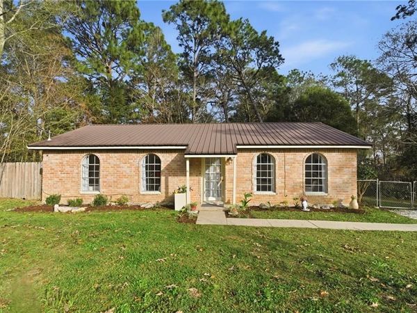 4657 Clarendon Drive, Mobile, AL 36619