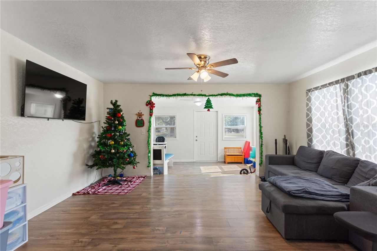 210 Florida Drive, Auburndale, FL 33823 Photo
