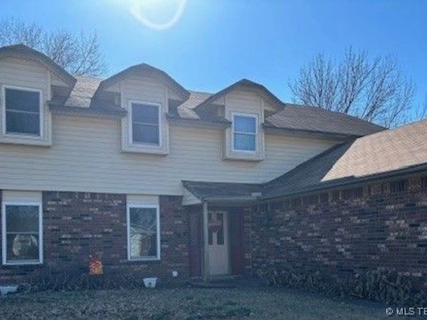 2911 E Augusta Avenue, Muskogee, OK 74403