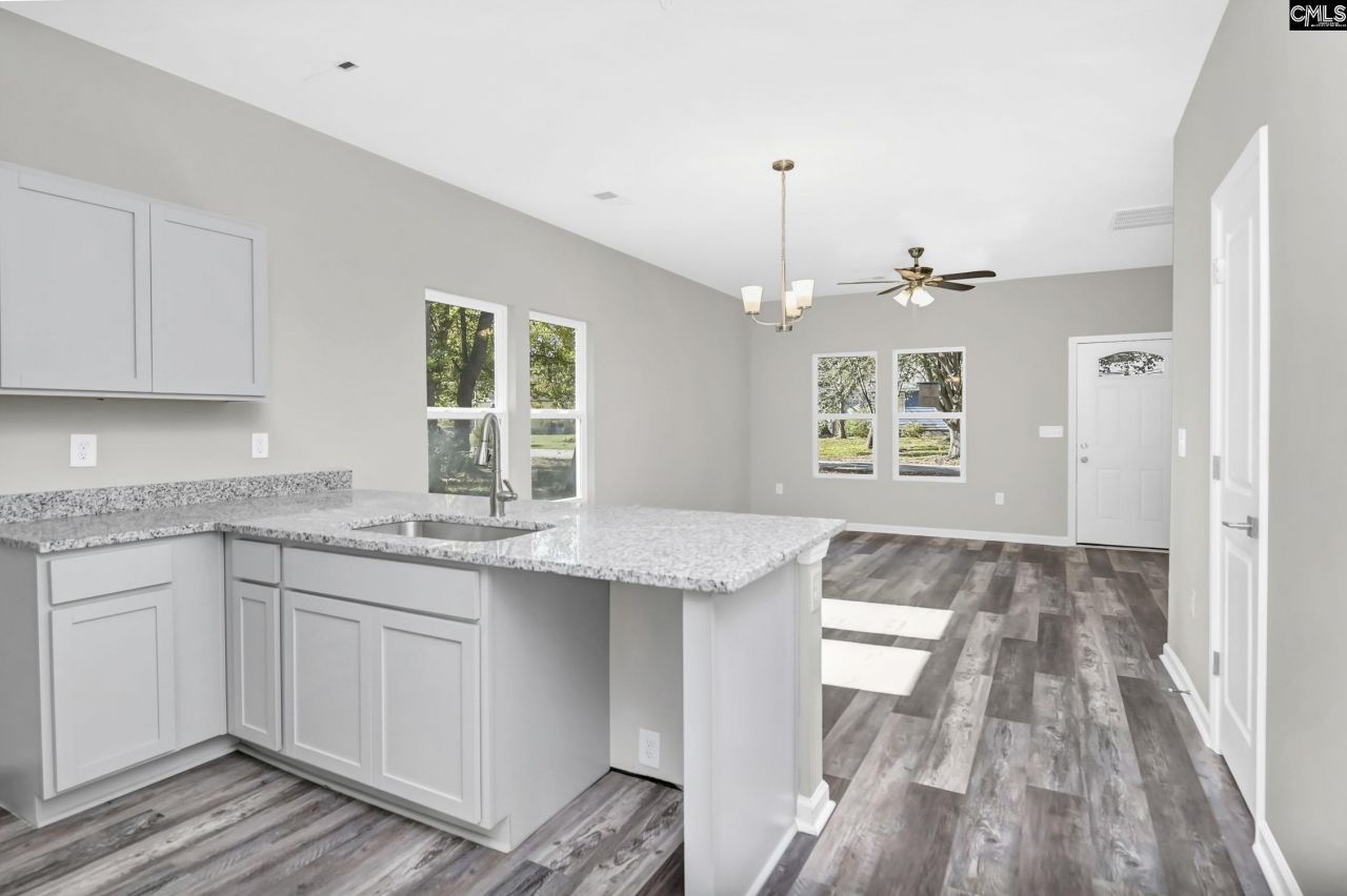 431 Ravenscroft Road  Photo 8