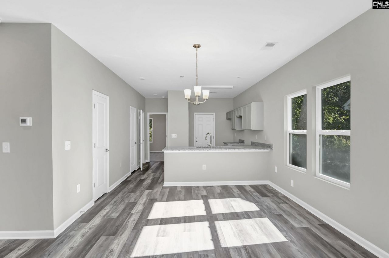 431 Ravenscroft Road  Photo 9