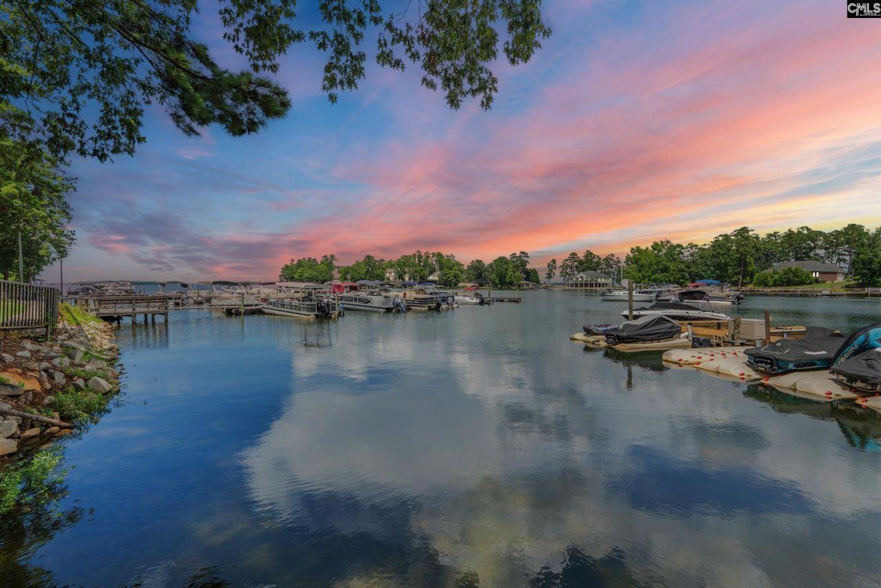 301 Harbor Heights #5d Drive Photo 1