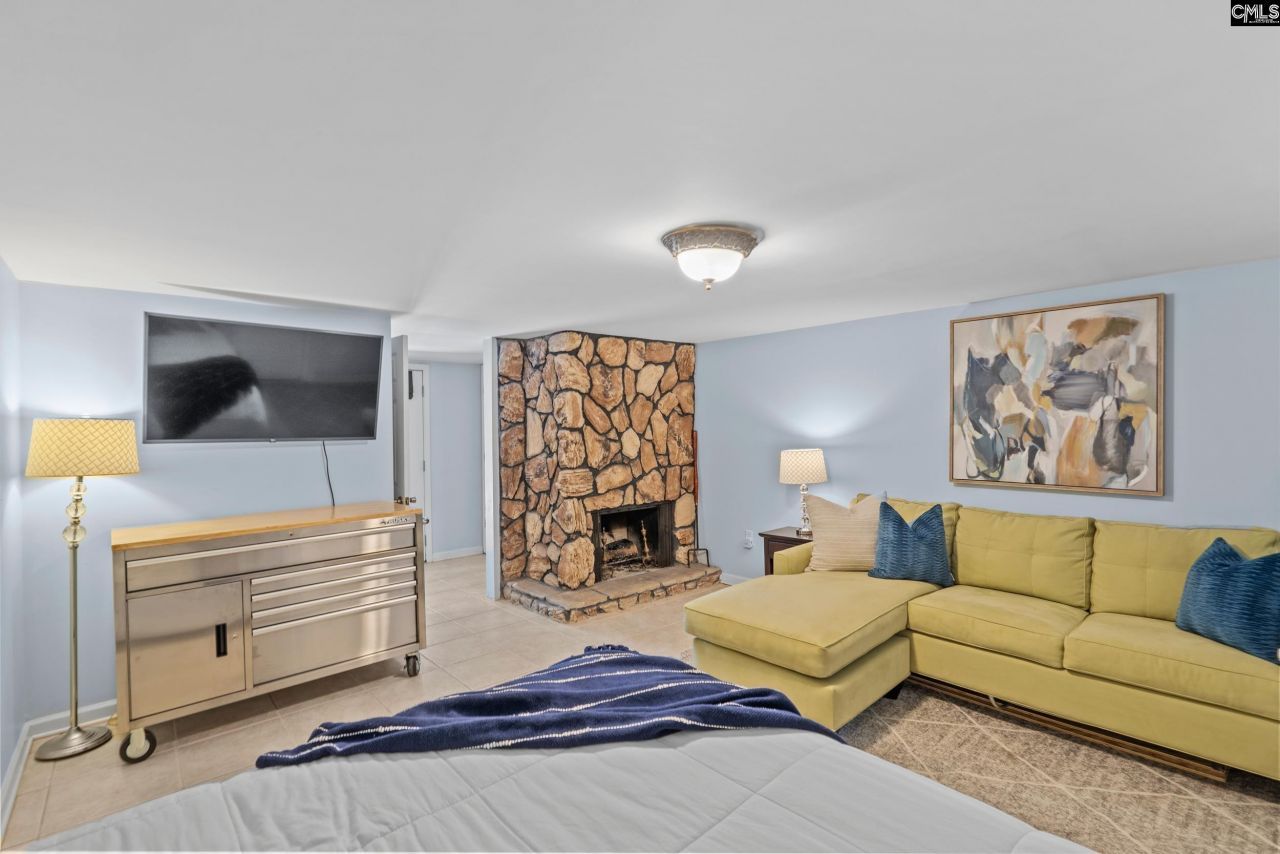 301 Harbor Heights #5d Drive Photo 13