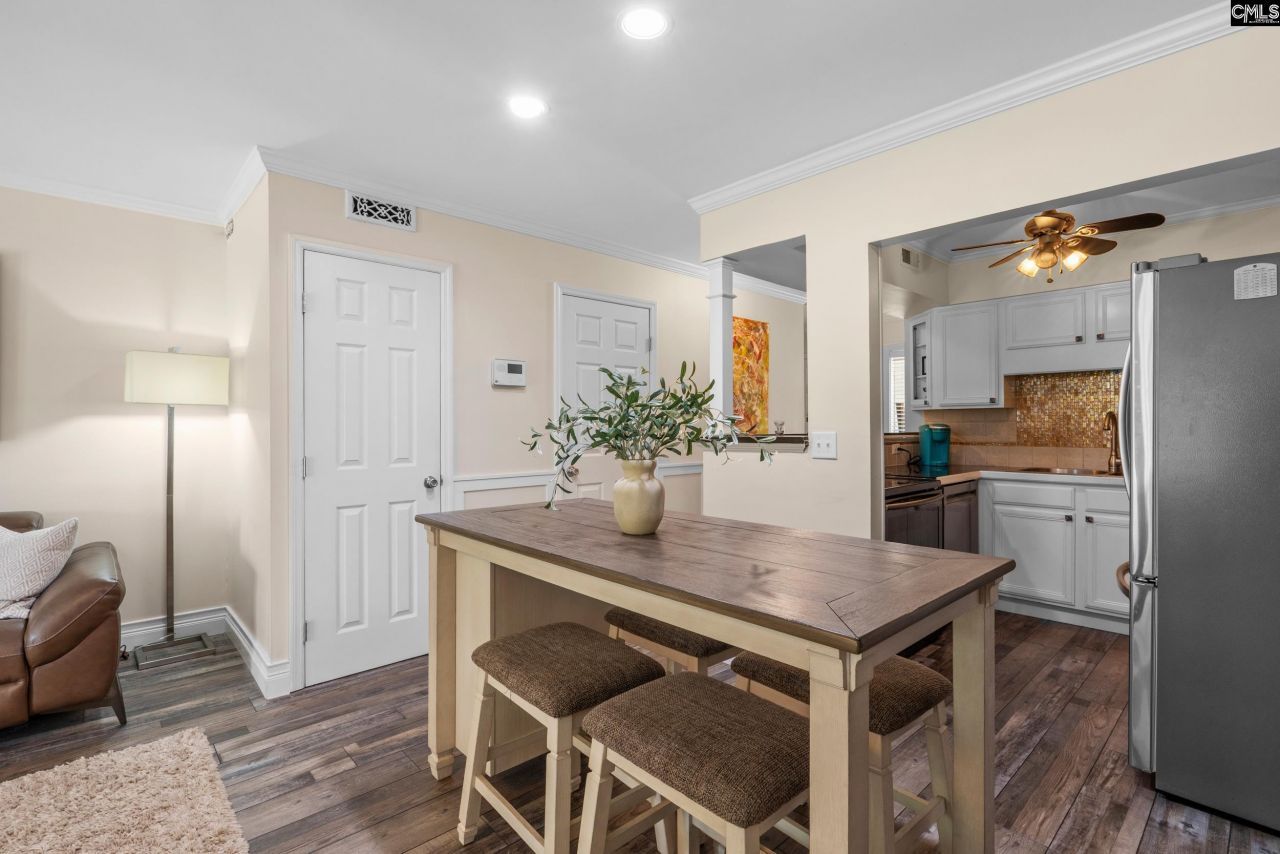 301 Harbor Heights #5d Drive Photo 16