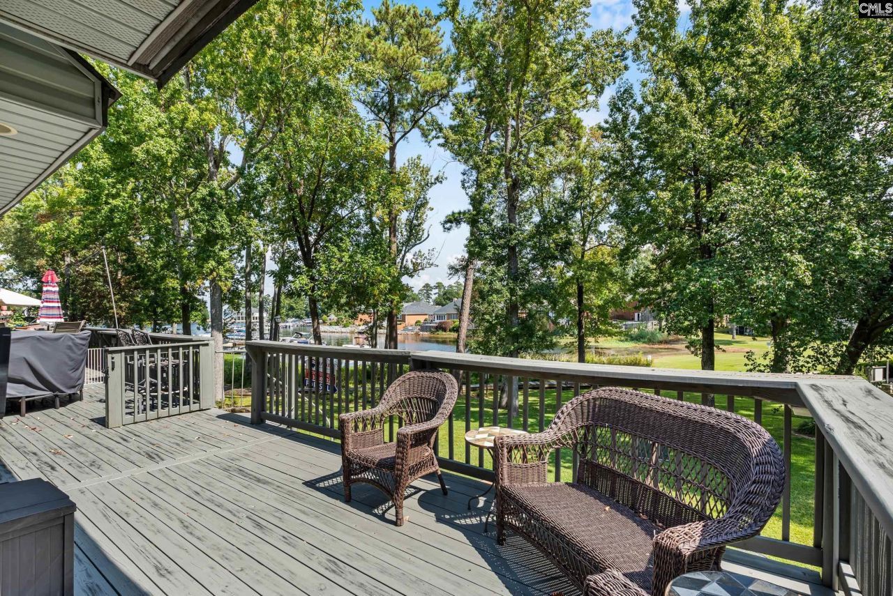 301 Harbor Heights #5d Drive Photo 19