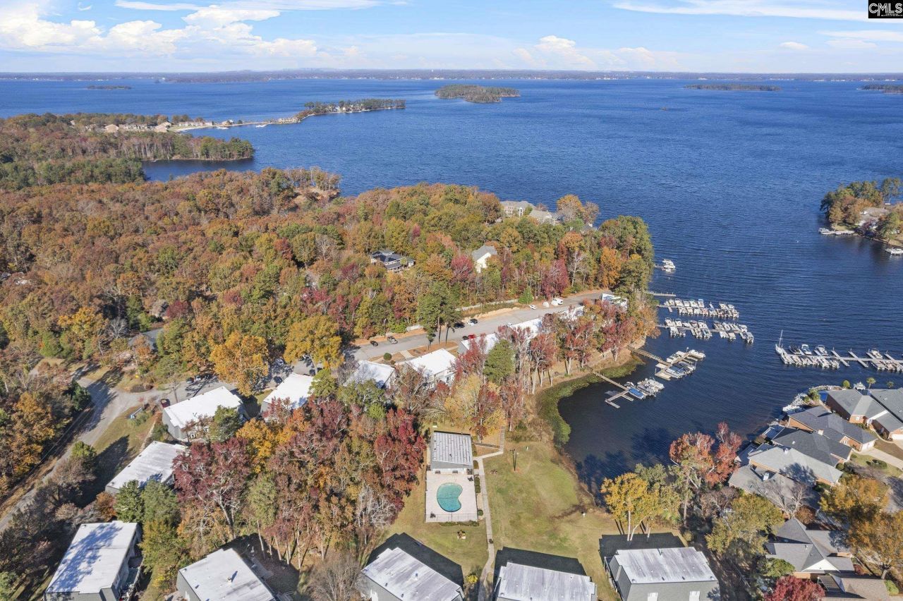 301 Harbor Heights #5d Drive Photo 2