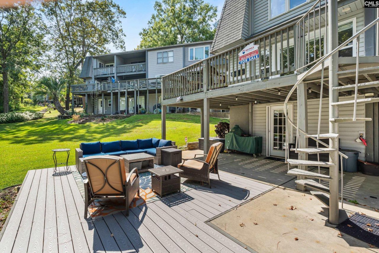 301 Harbor Heights #5d Drive Photo 22