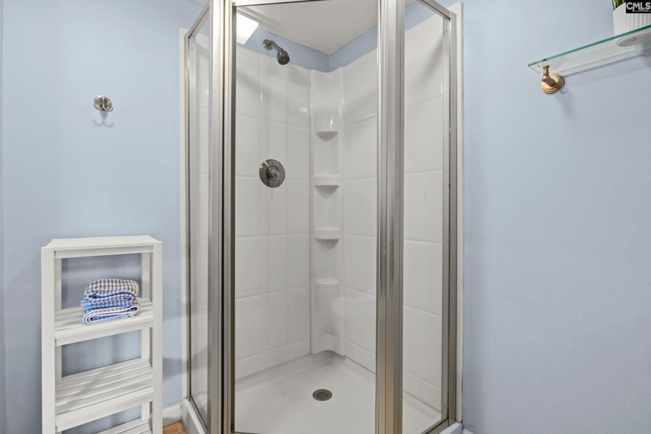 301 Harbor Heights #5d Drive Photo 24