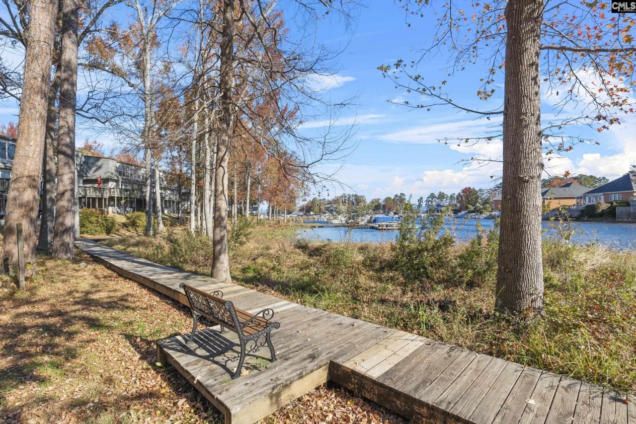 301 Harbor Heights #5d Drive Photo 42