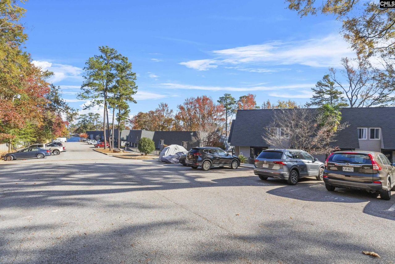 301 Harbor Heights #5d Drive Photo 46