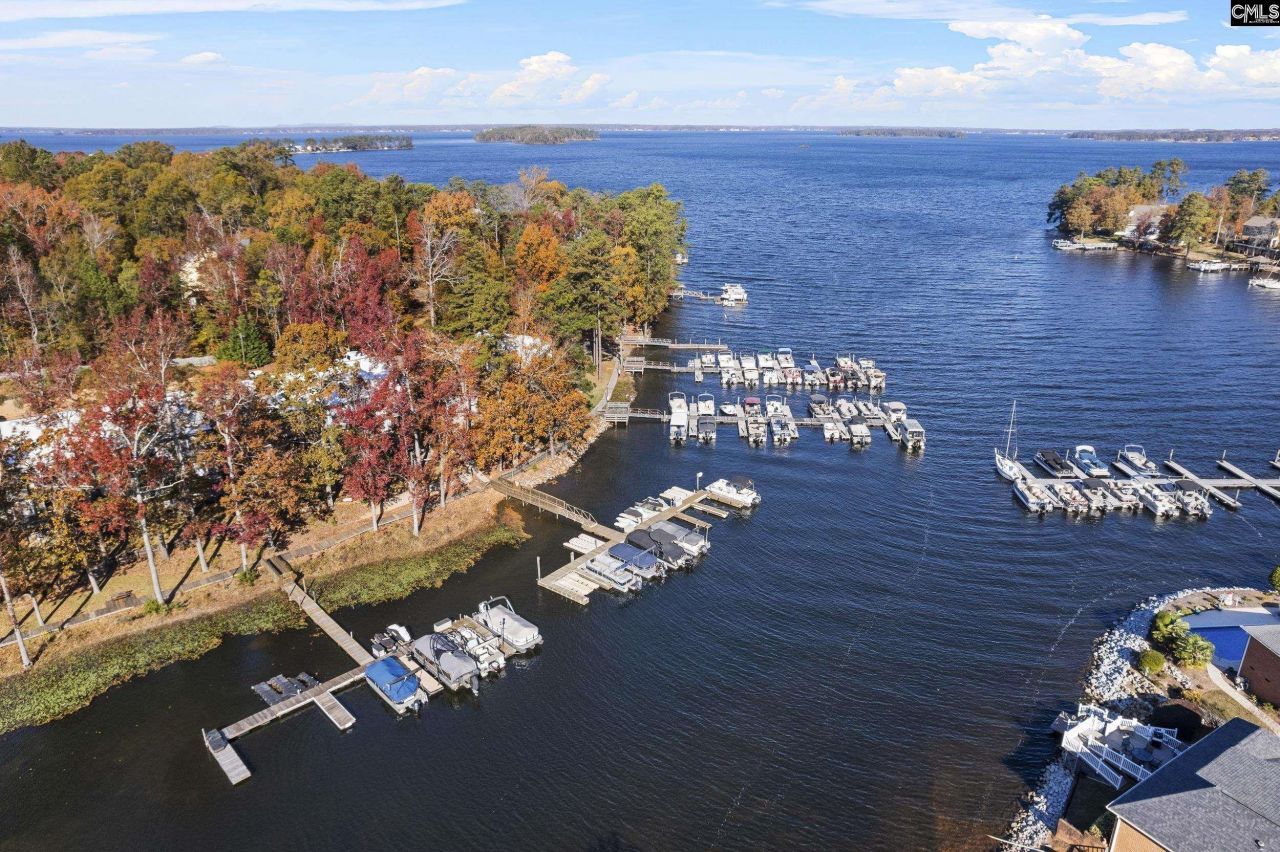 301 Harbor Heights #5d Drive Photo 5