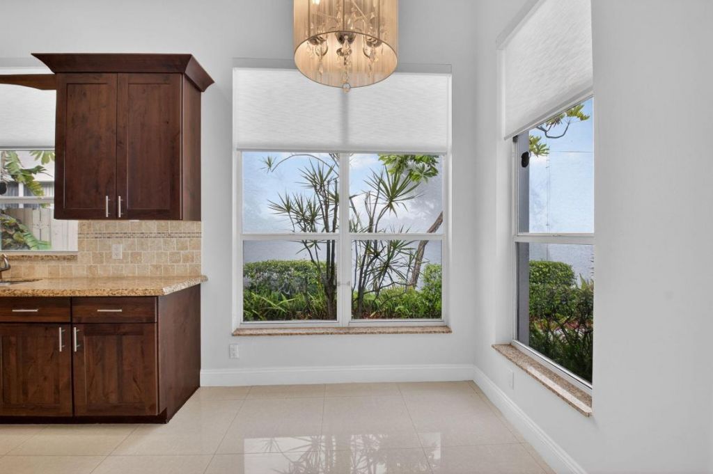 6607 NW 25th Way, Boca Raton, FL 33496 Photo