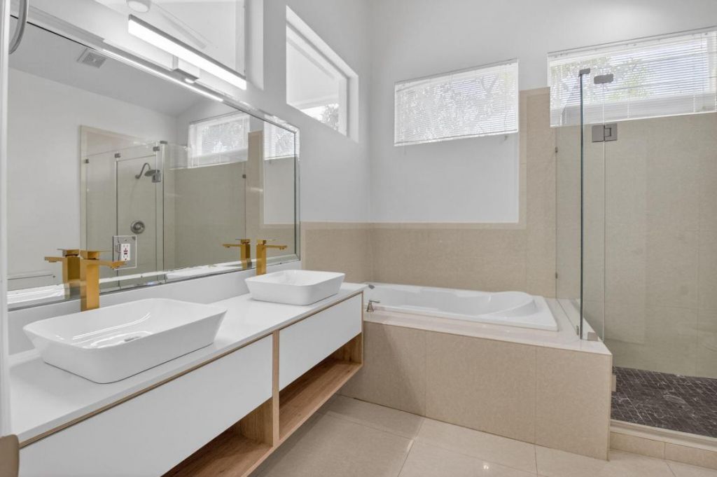 6607 NW 25th Way, Boca Raton, FL 33496 Photo