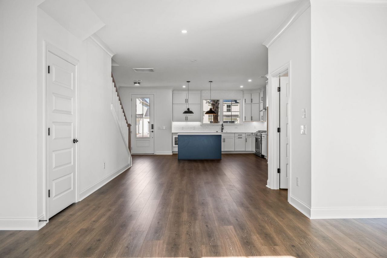 404 Oak Hammock Court Photo 14