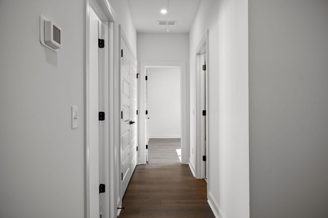 404 Oak Hammock Court Photo 32