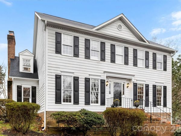 10318 Hollybrook Drive, Charlotte, NC 28277