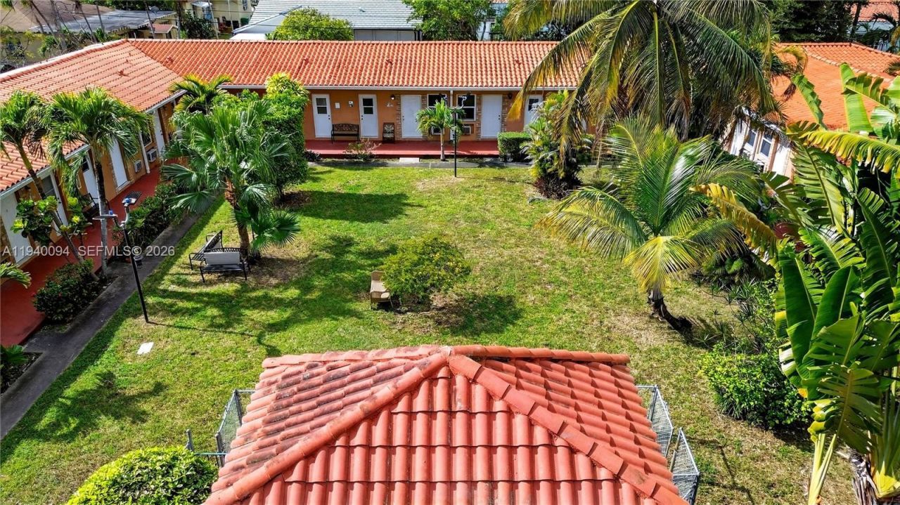 140 SW 30th Ct, Unit 130, Miami, FL 33135 Photo