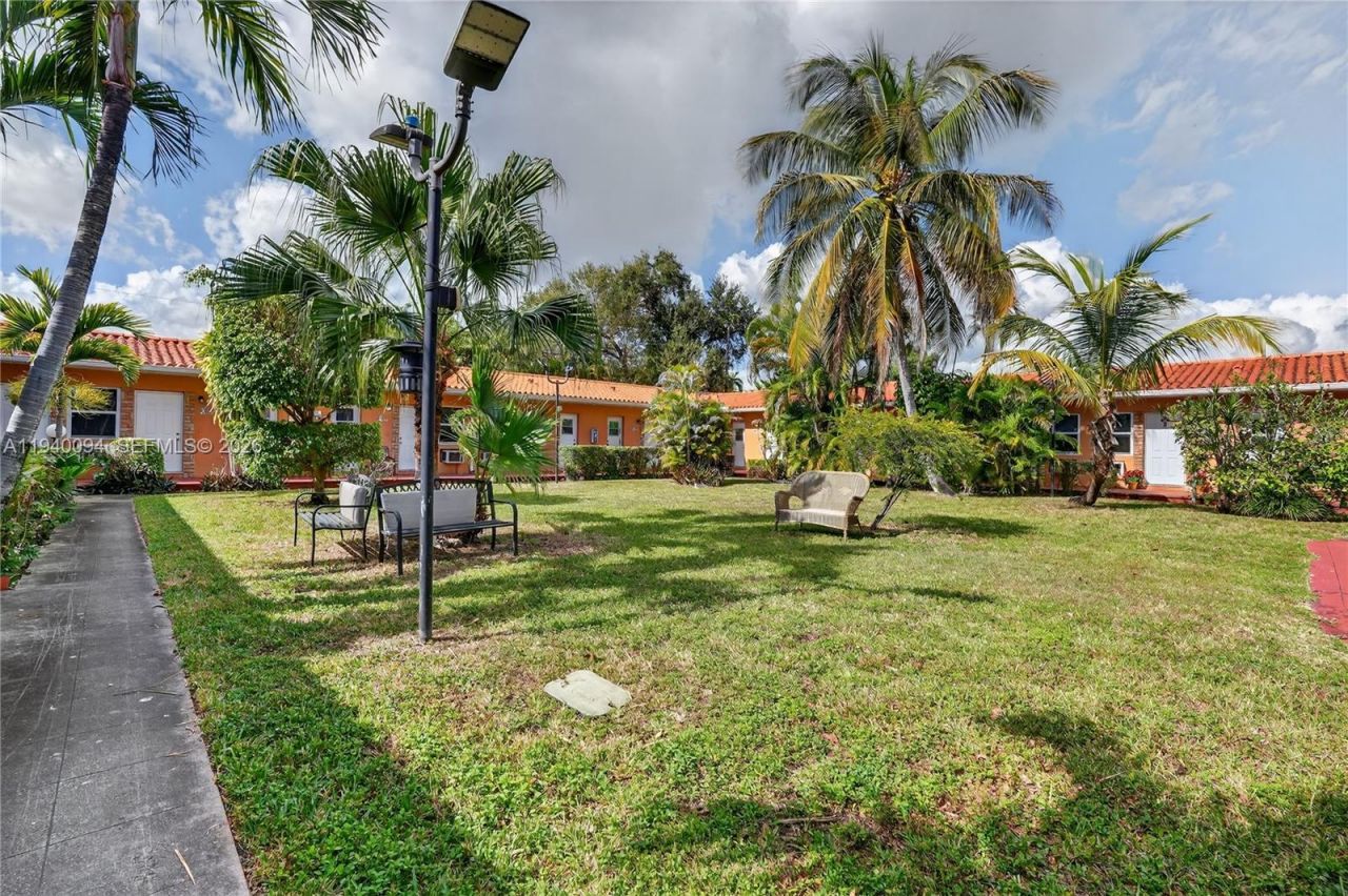 140 SW 30th Ct, Unit 130, Miami, FL 33135 Photo