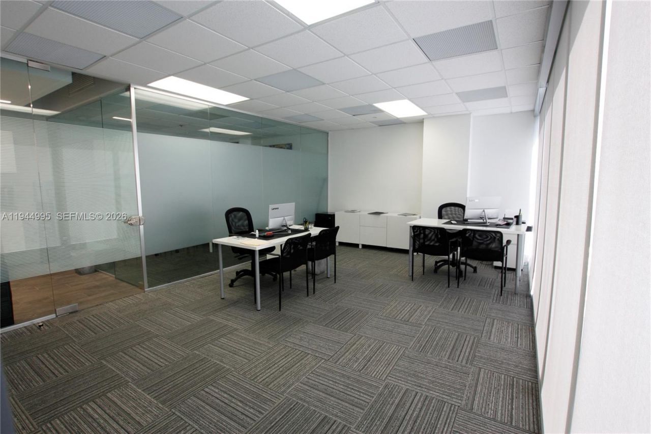 150 SE 2nd Ave, Unit 500, Miami, FL 33131 Photo