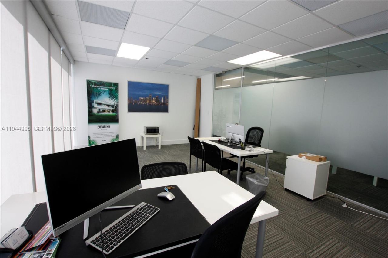 150 SE 2nd Ave, Unit 500, Miami, FL 33131 Photo