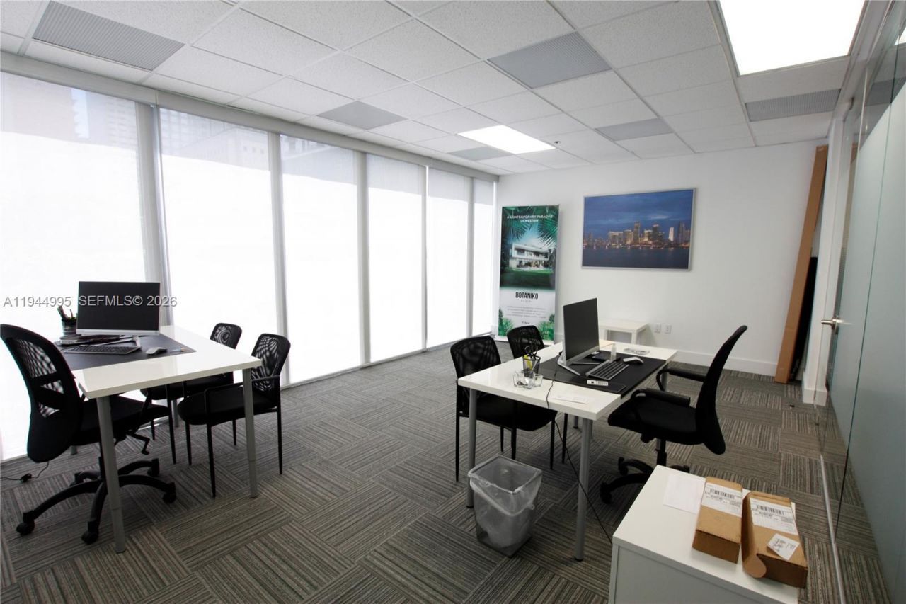 150 SE 2nd Ave, Unit 500, Miami, FL 33131 Photo