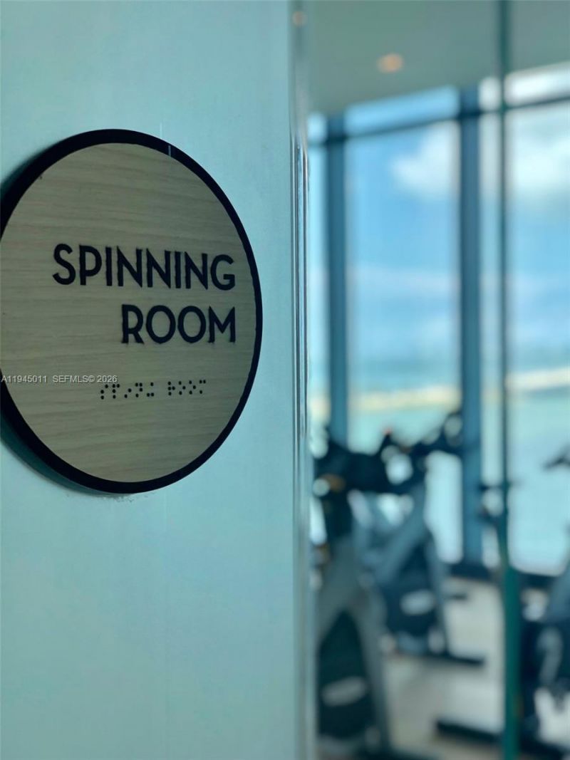 3131 NE 7th Ave , Unit 3305, Miami, FL 33137 Photo