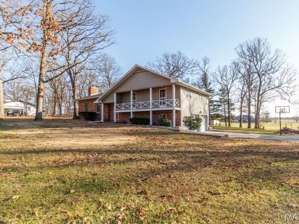 20164 SW OAKWOOD Drive, Lebanon, MO 65536