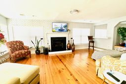 1532 W Robinhood Drive photo 4