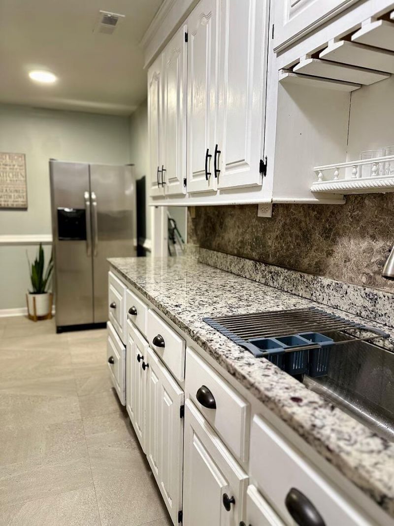 1532 W Robinhood Drive Photo 7