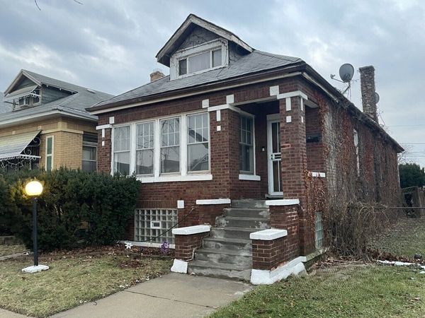 8824 S Throop Street, Chicago, IL 60620