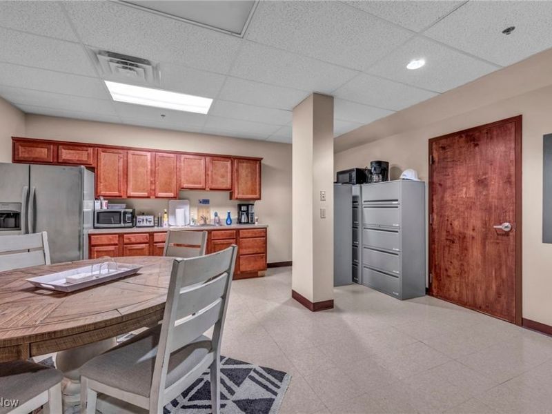 American Way, Unit 2-C, Avon, OH 44011 Photo 34