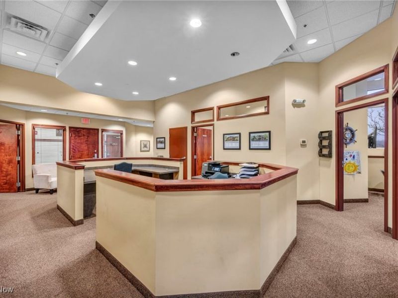 American Way, Unit 2-C, Avon, OH 44011 Photo 9