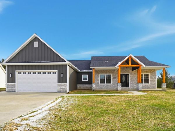 2677 Summer Rambo Court, Lima, OH 45806