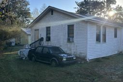 3044 Maybank Highway  photo 4