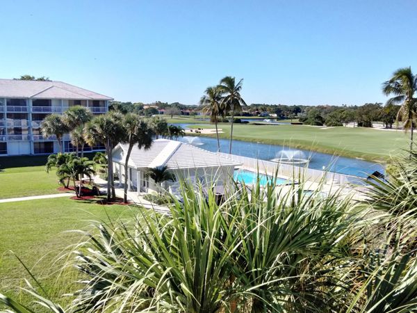 2561 Village Boulevard, Unit 405, West Palm Beach, FL 33409