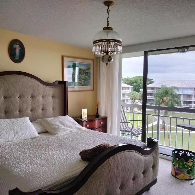 2561 Village Boulevard, Unit 405, West Palm Beach, FL 33409 Photo