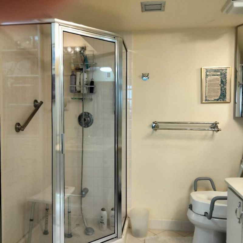 2561 Village Boulevard, Unit 405, West Palm Beach, FL 33409 Photo