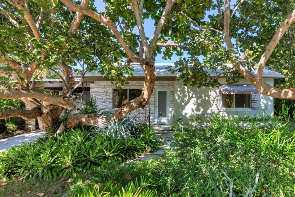 729 Flamingo Drive, West Palm Beach, FL 33401 Photo