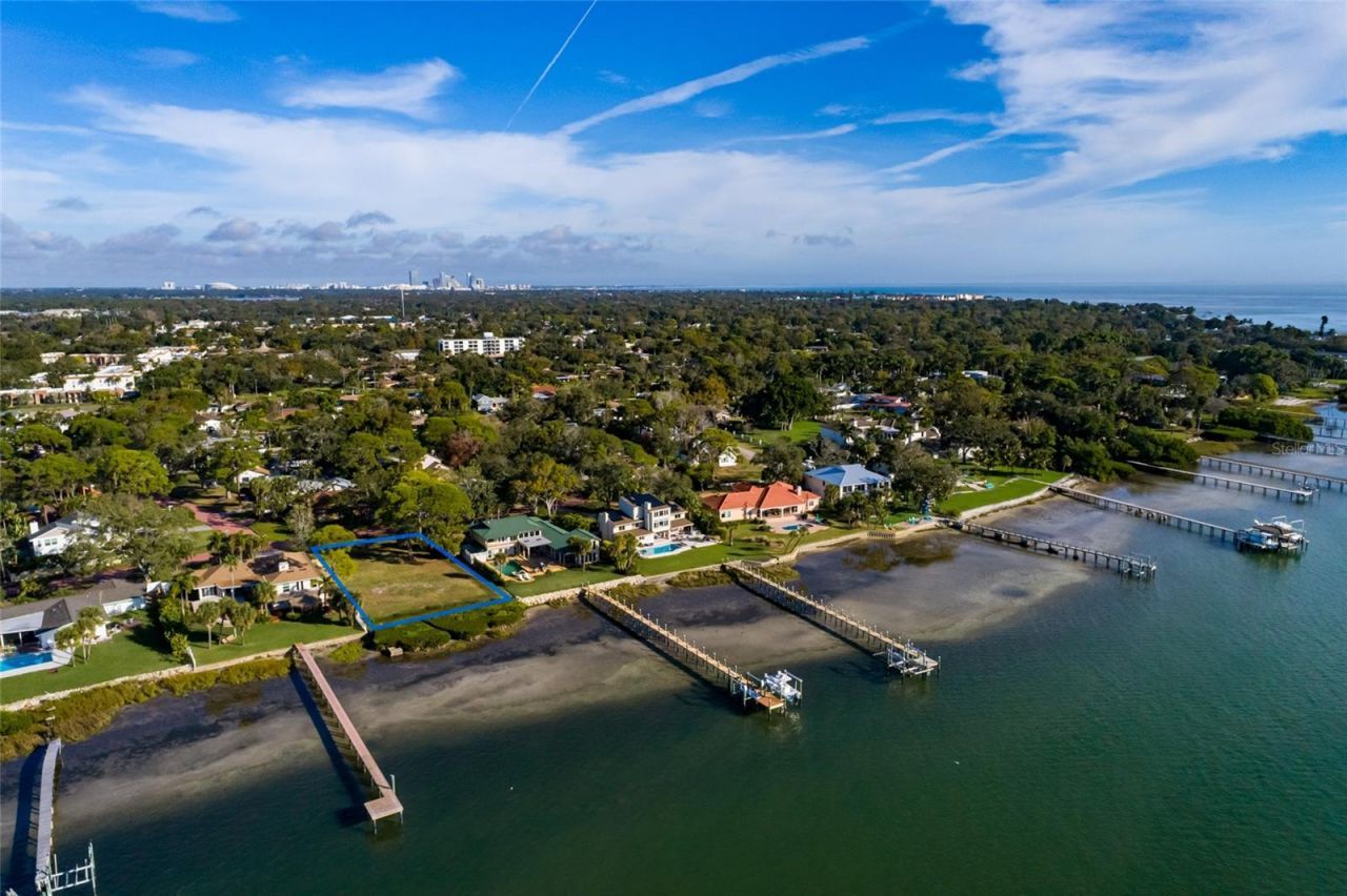 Friendly Way S, Saint Petersburg, FL 33705 Photo