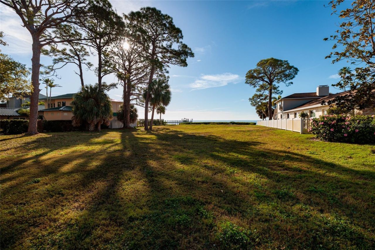 Friendly Way S, Saint Petersburg, FL 33705 Photo