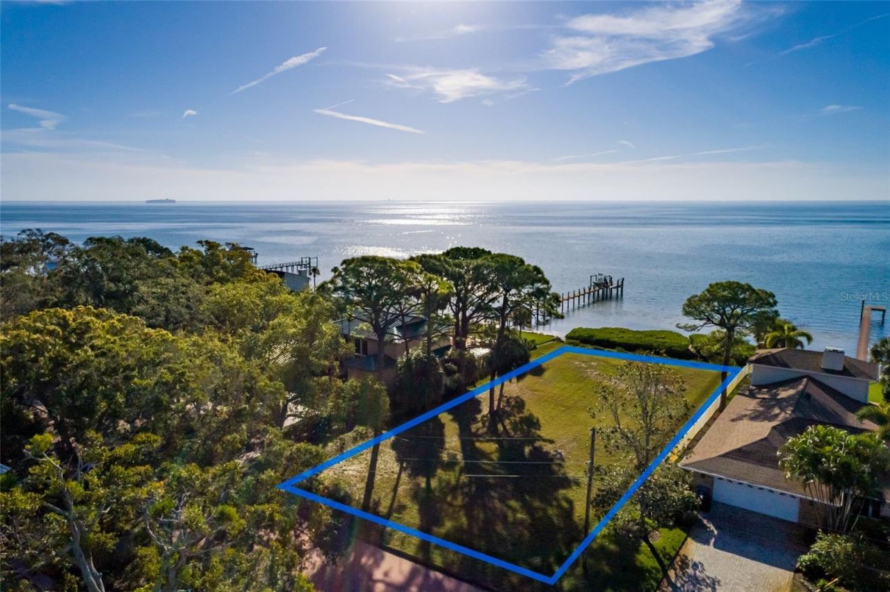 Friendly Way S, Saint Petersburg, FL 33705 Photo