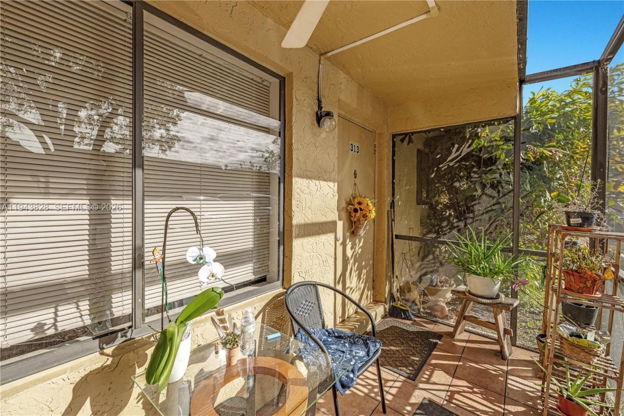 1225 S Flagler Ave, Unit 313, Pompano Beach, FL 33060 Photo