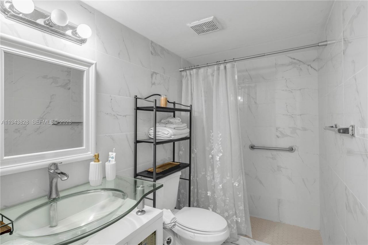 1225 S Flagler Ave, Unit 313, Pompano Beach, FL 33060 Photo