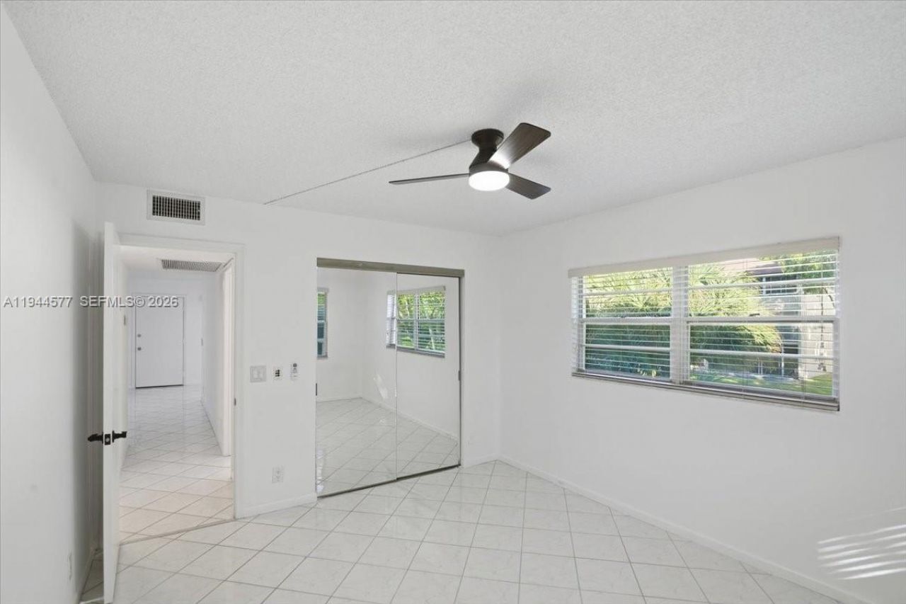 13350 SW 1st St, Unit 205P, Pembroke Pines, FL 33027 Photo