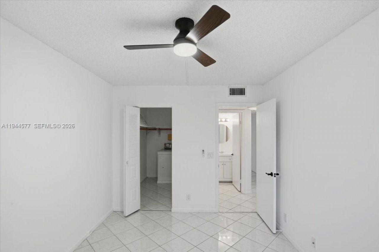 13350 SW 1st St, Unit 205P, Pembroke Pines, FL 33027 Photo