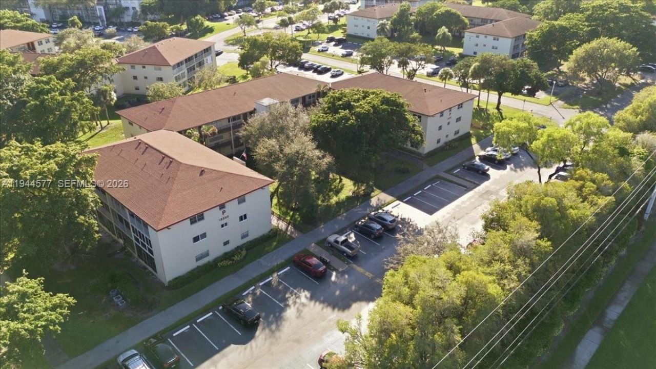 13350 SW 1st St, Unit 205P, Pembroke Pines, FL 33027 Photo