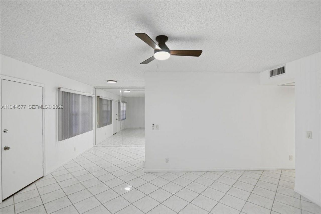 13350 SW 1st St, Unit 205P, Pembroke Pines, FL 33027 Photo