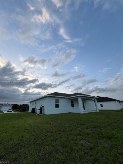 426 Mercedes Ct, Lehigh Acres, FL 33972 Photo